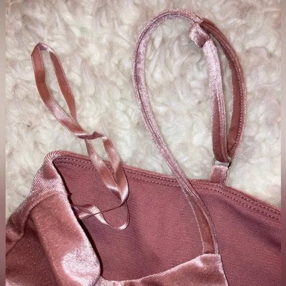 NWT Cropped Tank WILD FABLE Snowbloom Rose CAMISOLE Lightweight Velour sz XL - Picture 3 of 12